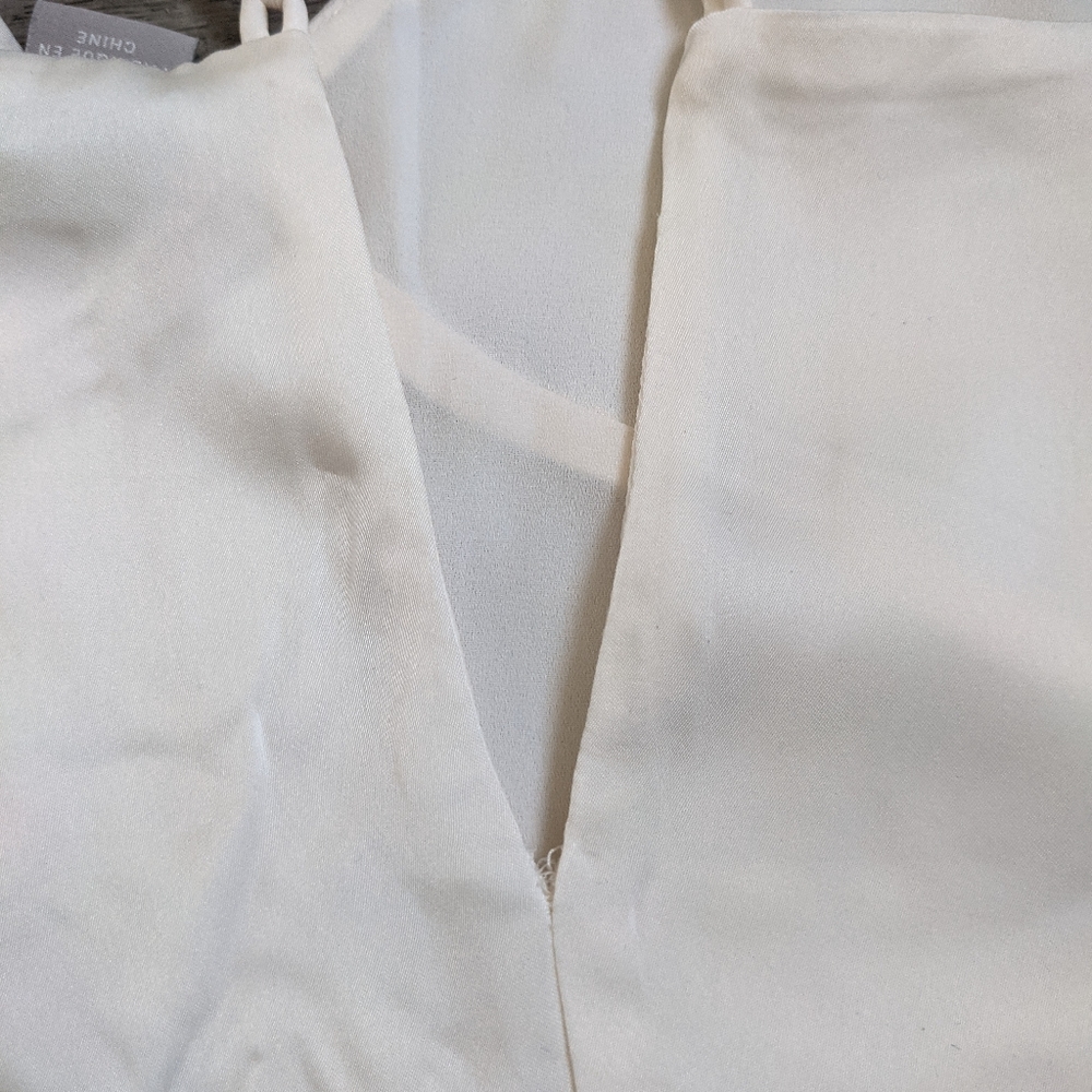 Ivory Satin Tank - Picture 5 of 6